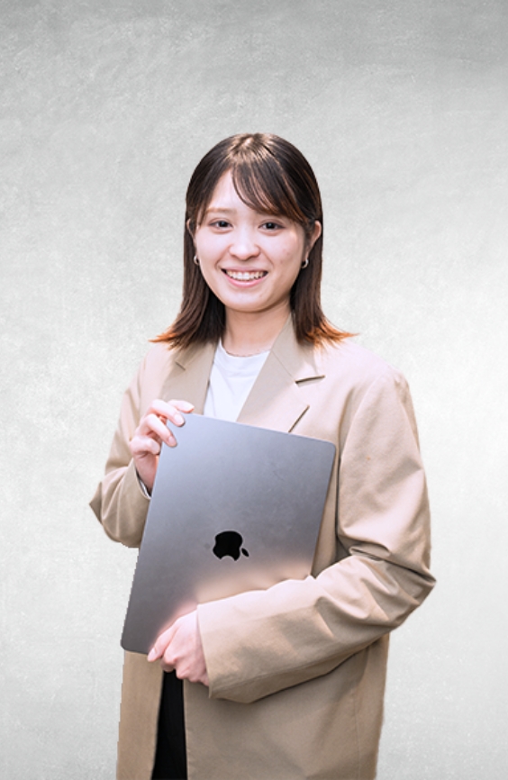 MINA YOKODA / 横田美菜